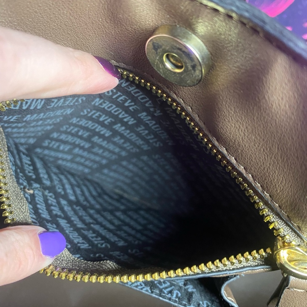 Steve Madden BDonna Tote - Picture 8 of 8